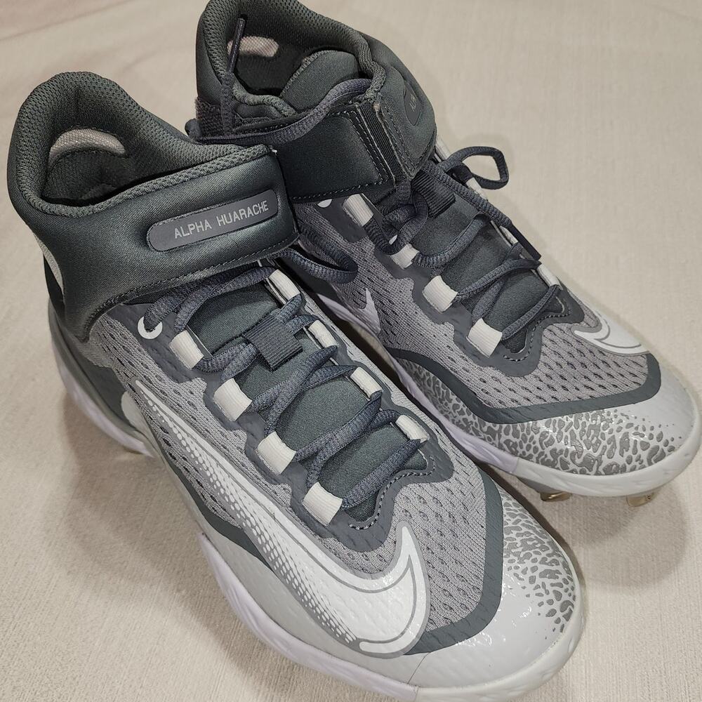 Nike alpha huarache elite 4 mid wolf grey size 8 baseball cleats